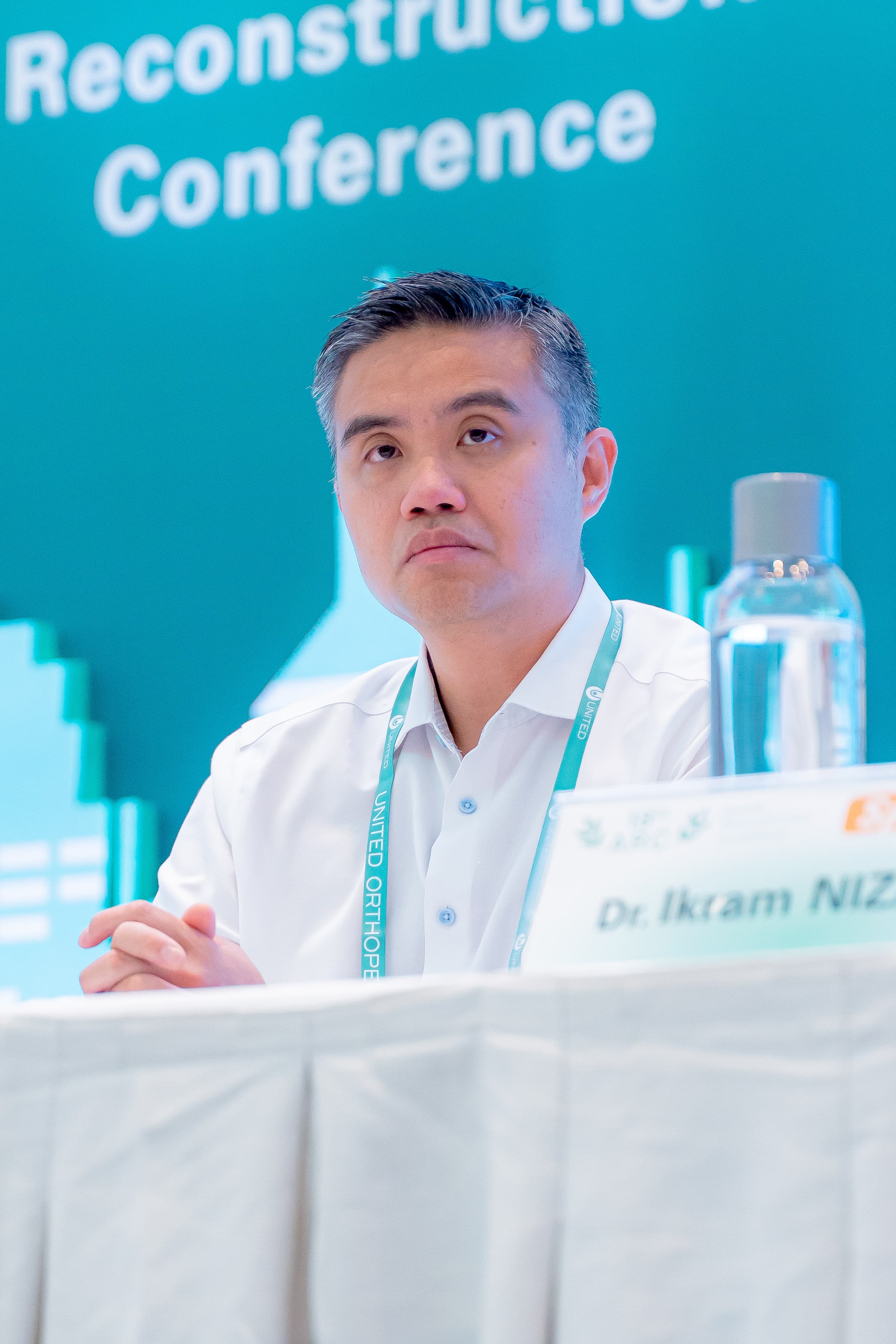 A member of the faculty on the panel at the 18th Annual Reconstruction Conference